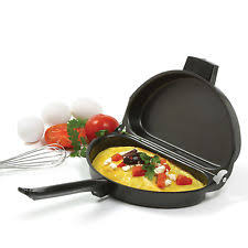 Omelette pan and poacher