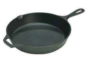 Cast Iron and French Iron Fry Pans at Applewood 